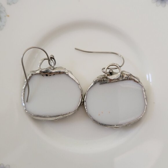 Vintage Hand Painted Flowers Broken China Soldered Earrings - Picture 3 of 4